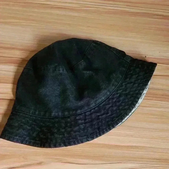 Quicksilver vintage bucket reversible hat - Picture 2 of 6